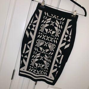 H&M Black & White Pencil Skirt